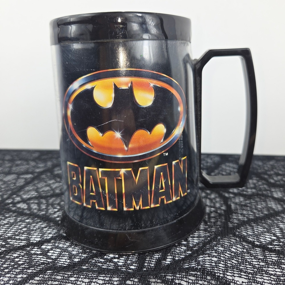 Vintage 1989 Batman Plastic Mug Thermo-Serv DC Comics Movie Logo Black Stein 5in